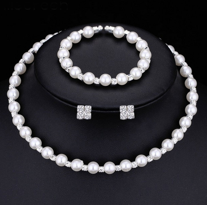 Handmade Pearl Jewelry Set – Necklace, Bracelet & Earrings