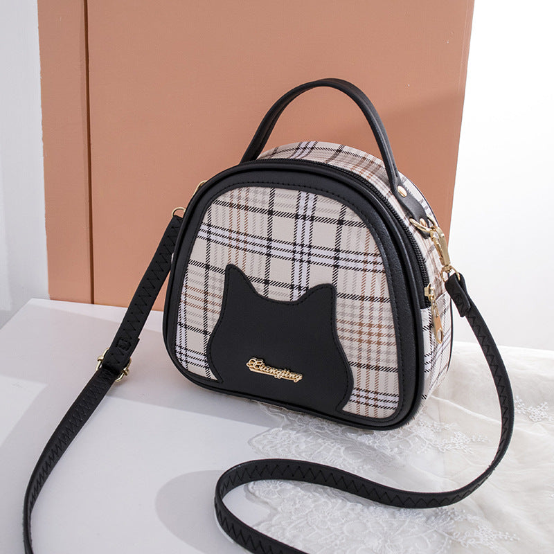 Chic Cat Print Checkered Shoulder Bag – Stylish & Spacious.