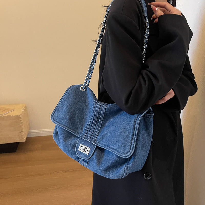 Denim Fashionable Chain Commuter Tote – Stylish & Functional Shoulder Bag